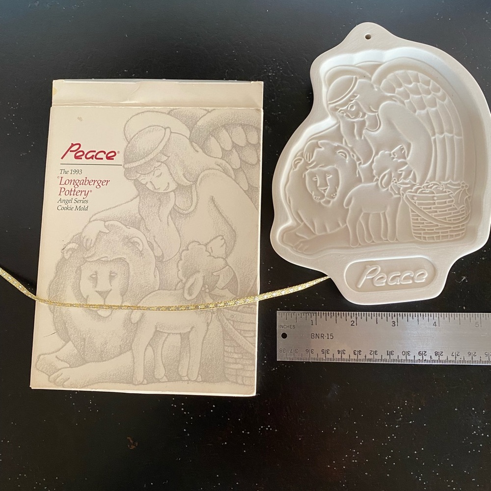 Vintage 1993 Peace Longaberger cookie mold new in box